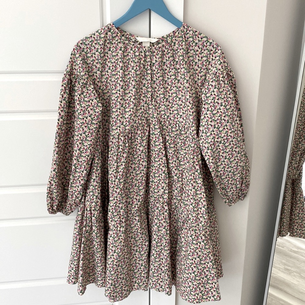 HM WOMENS TIERED FLORAL DRES SIZE XS